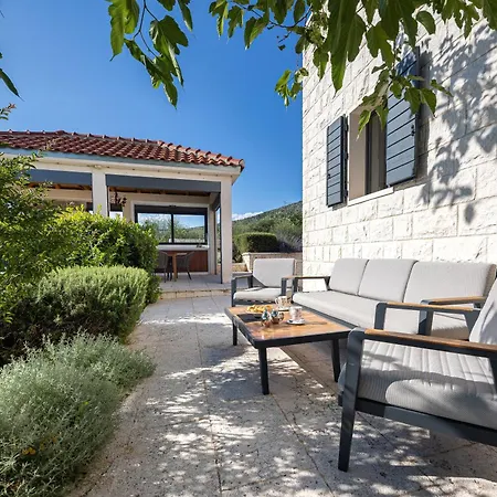 True Oasis With Heated Pool Rogoznica (Sibenik-Knin)