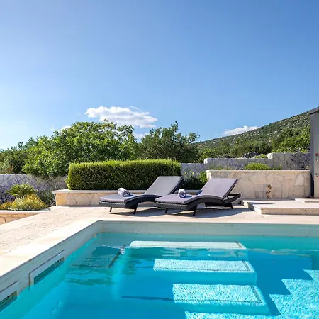 True Oasis With Heated Pool