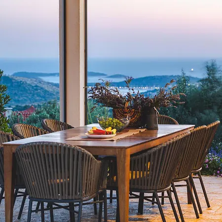 True Oasis With Heated Pool * Rogoznica (Sibenik-Knin)