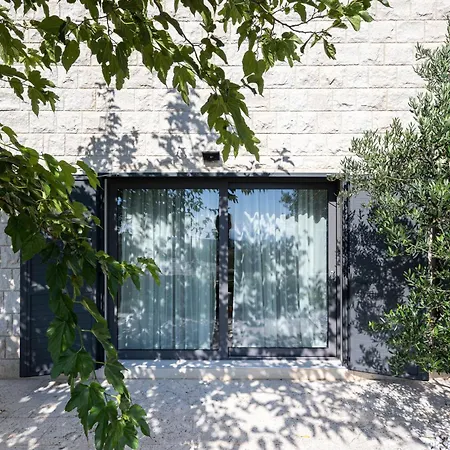 Vila True Oasis With Heated Pool