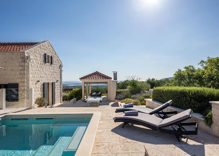 True Oasis With Heated Pool וילה