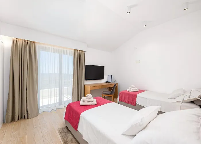 וילה True Oasis With Heated Pool *