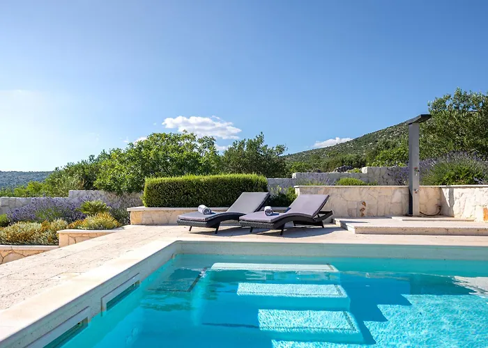 True Oasis With Heated Pool